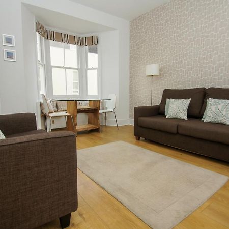Marine Cottage - Parking - By Brighton Holiday Lets Luaran gambar