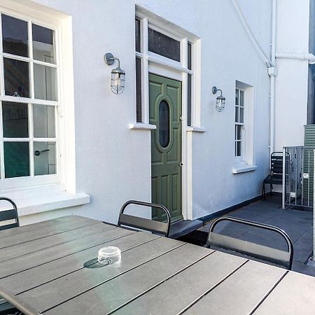 Marine Cottage - Parking - By Brighton Holiday Lets Luaran gambar