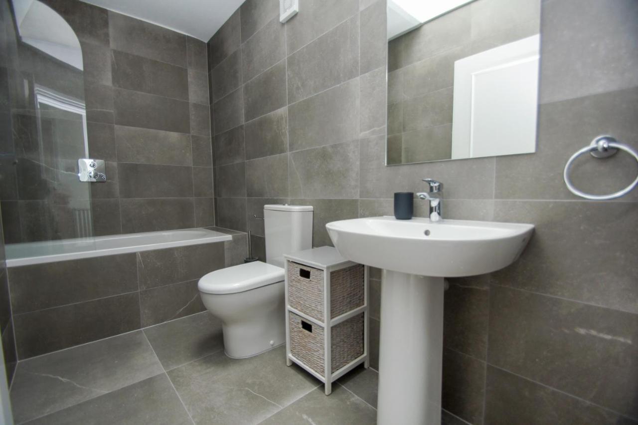 Marine Cottage - Parking - By Brighton Holiday Lets Luaran gambar
